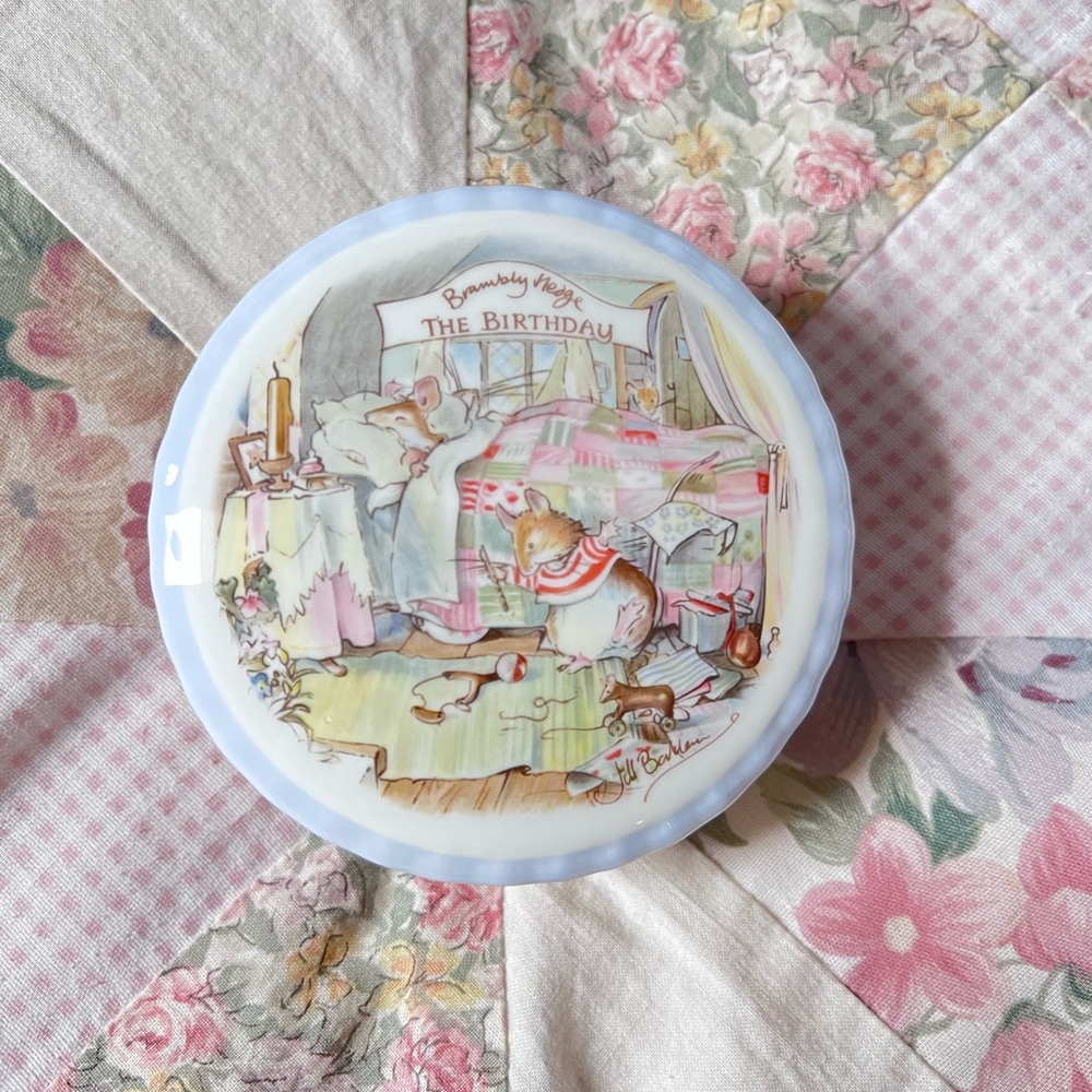 Birthday Trinket Dish from the Brambly Hedge Gift Collection by Royal Doulton